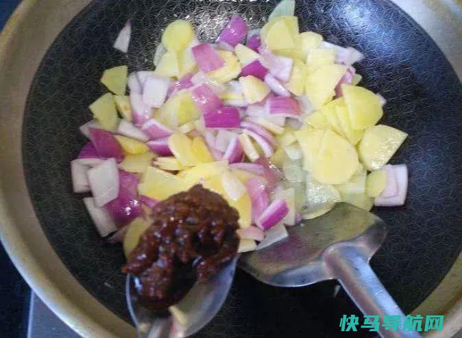 洋葱和此物一起吃，每天炒一盘，美味下饭，排出毒素，血