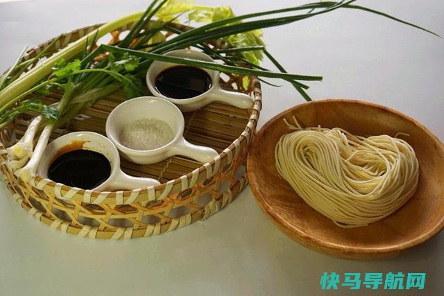夏天就该这样做面条，简单又美味，小孩都喜欢，吃
