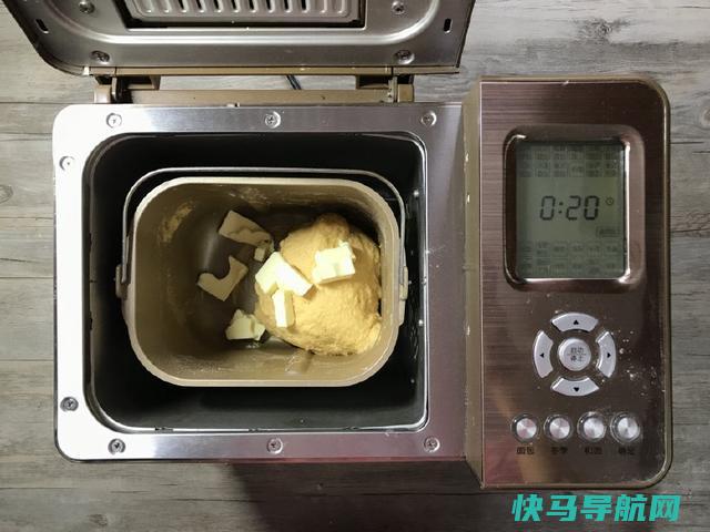 胡萝卜吃很健脑，入口鲜香，香嫩可口，儿子吃了上