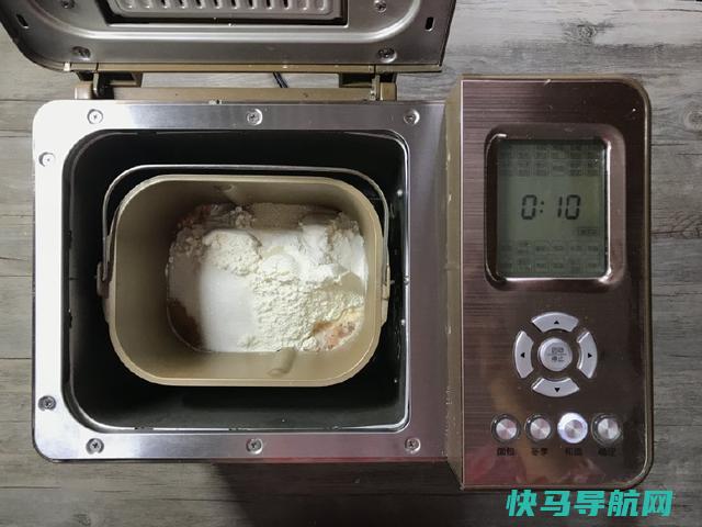 胡萝卜吃很健脑，入口鲜香，香嫩可口，儿子吃了上