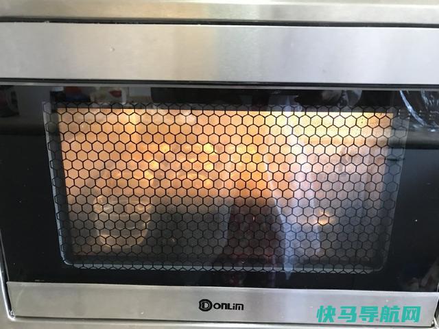 胡萝卜吃很健脑，入口鲜香，香嫩可口，儿子吃了上