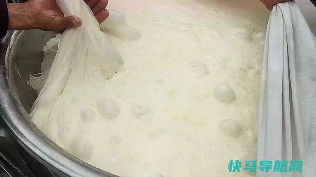 过年炸油饼注意了，秘制配方比例教给你，柔软不吸油