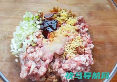 白萝卜这样做最好吃，做法超简单，出锅鲜嫩多汁，还能
