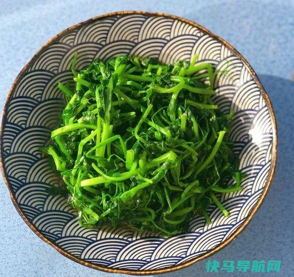 女人不想成黄脸婆，经常吃点它，防止口臭雀斑，细