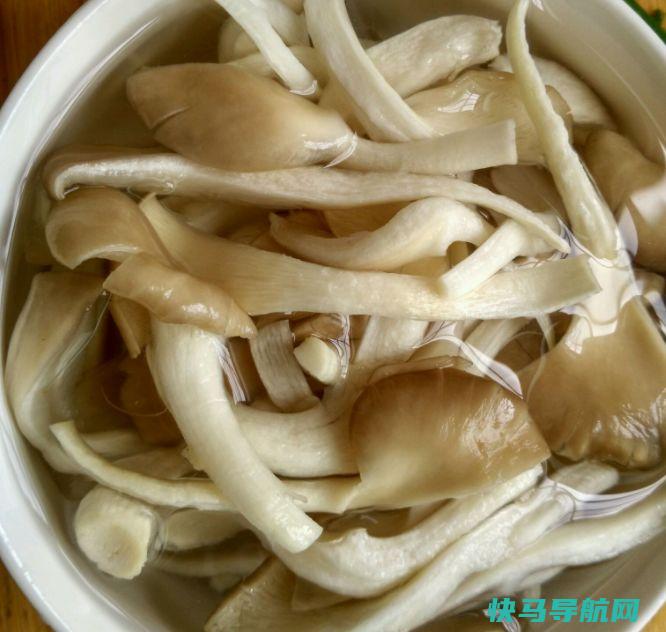 青椒加此物一块炒，每天吃一盘，血管变干净，提高免疫力，肠道通畅