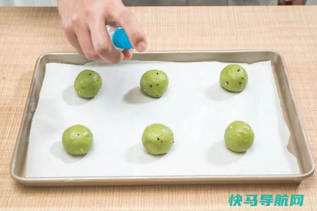 烘焙亲子甜点几岁小孩一揉一搓都能做