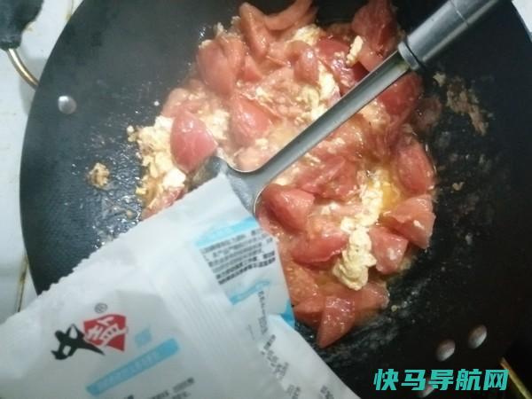 它是天然胶原蛋白，女人要多吃抗衰老，皮肤