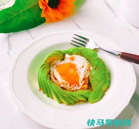 牛油果的功效与作用，降低胆固醇、抗氧抗衰老（三种人不能吃牛油果）