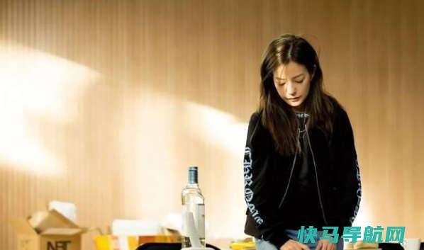赵薇被全网封主要，个人立场问题违规操