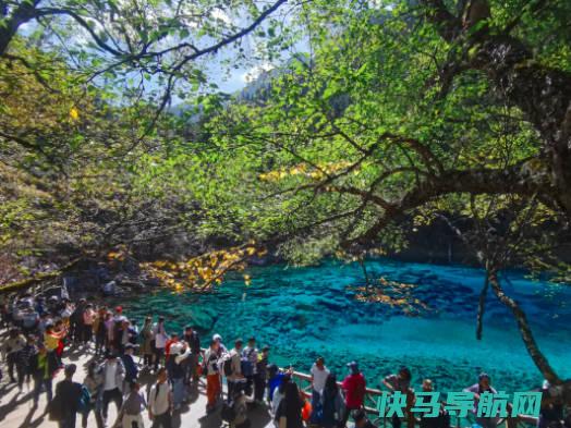 九寨沟旅游攻略，最佳的旅游时间每年10月份（旅游注意事项以及优惠政策）