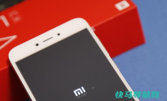 怎么查小米手机初次使用日期？小米手机进水了怎么办开不了机