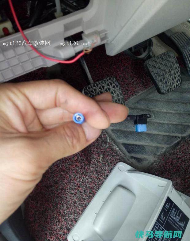 教你如何更换1390打印机墨盒（简单易学的1390打印机墨盒更换步骤）