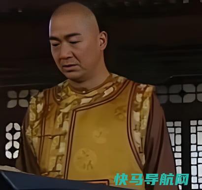纪晓岚墓前神秘女子传说解析：历史与情感的交织